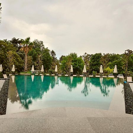 Sea Flats With Parking And Pool In Azur Residence Saints Constantine and Helena ภายนอก รูปภาพ