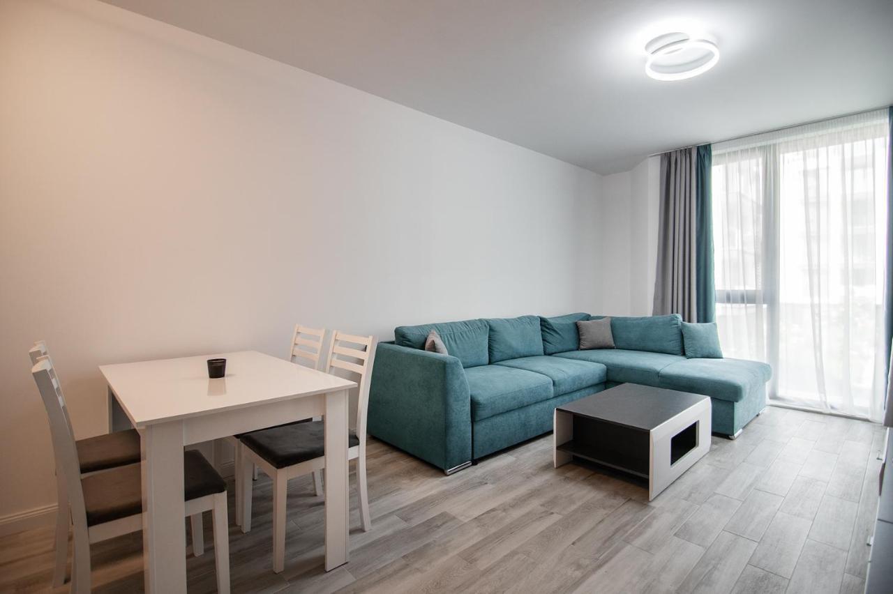 Sea Flats With Parking And Pool In Azur Residence Saints Constantine and Helena ภายนอก รูปภาพ